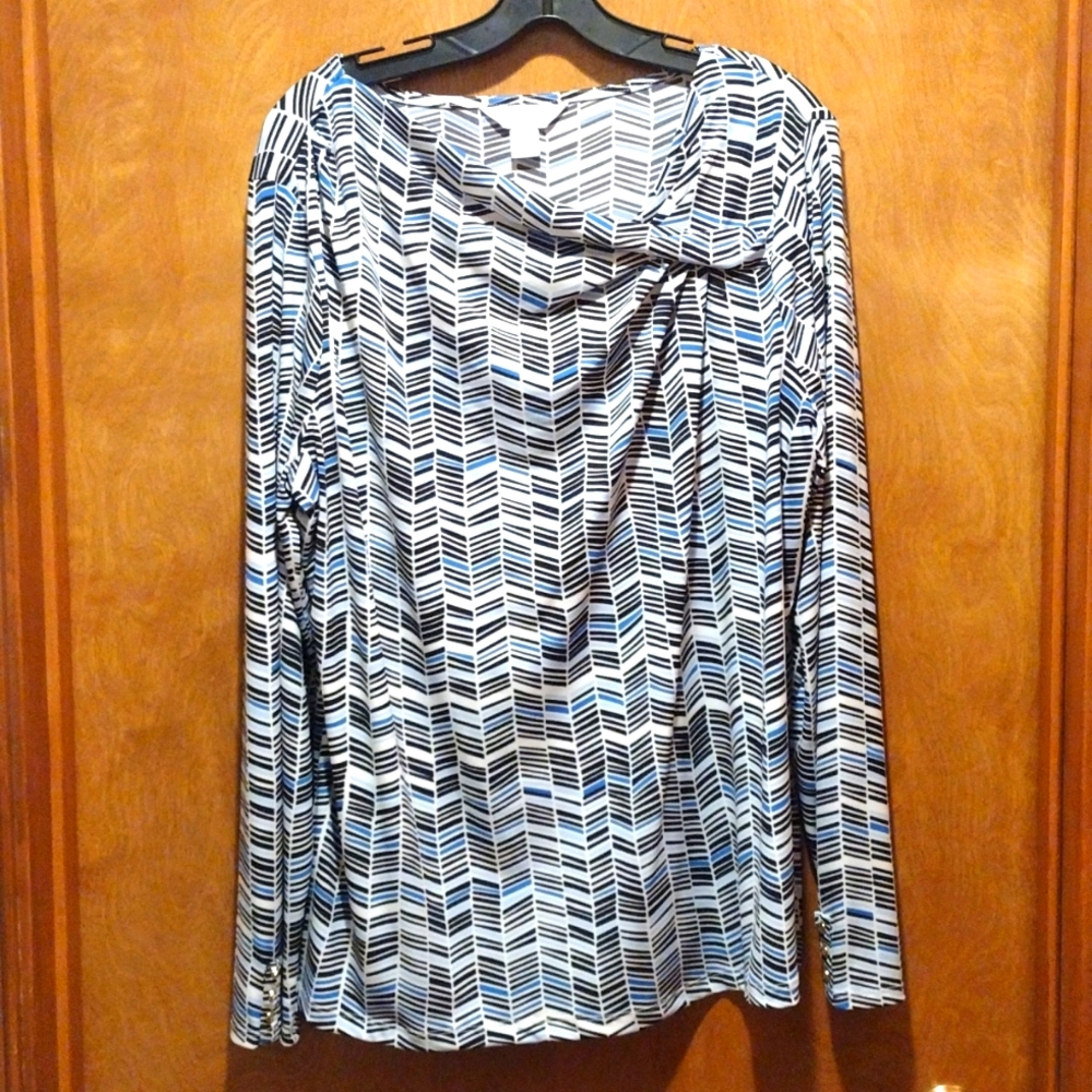 Liz Claiborne Long Sleeved Comfy Blouse XL blue black white